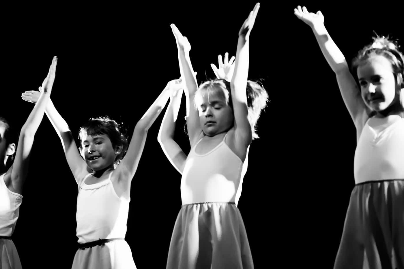spectacle-de-danse-a-la-rotative-eleves-du-centre-d-animation-de-buxerolles