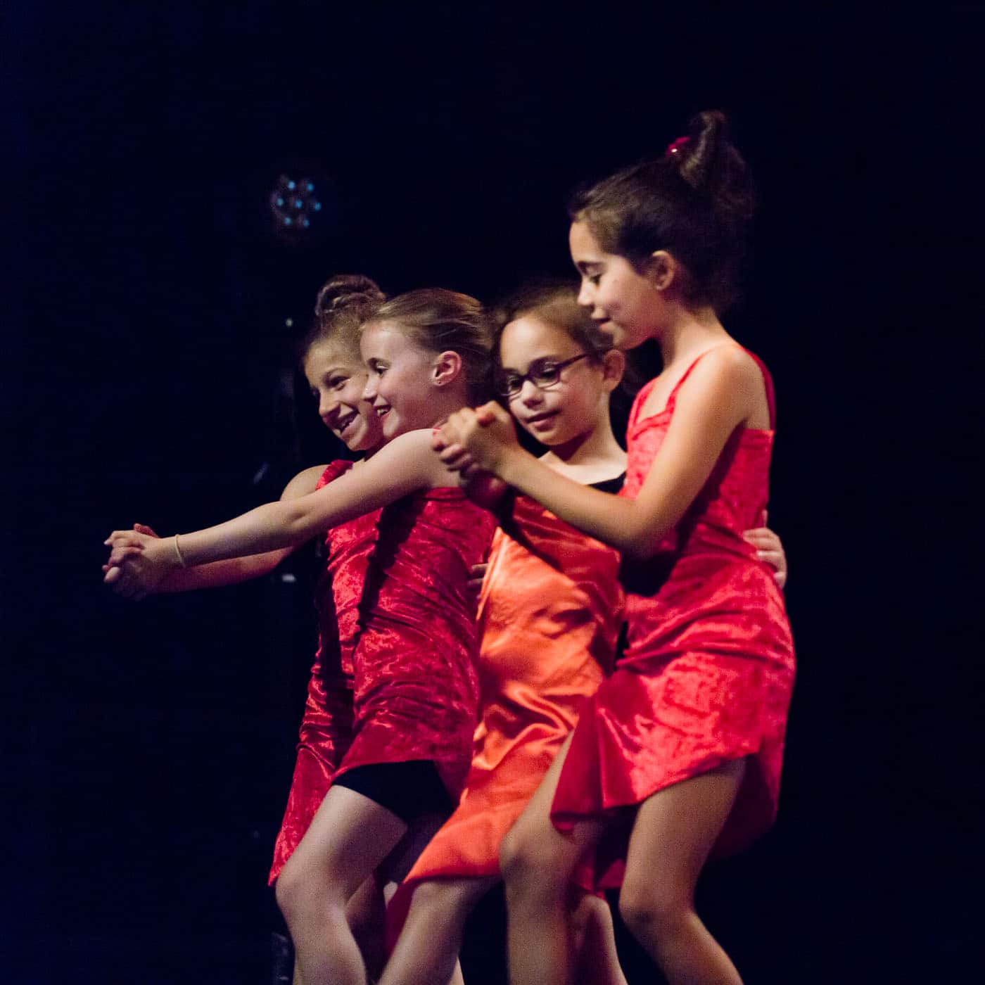 spectacle-de-danse-a-la-rotative-eleves-du-centre-d-animation-de-buxerolles
