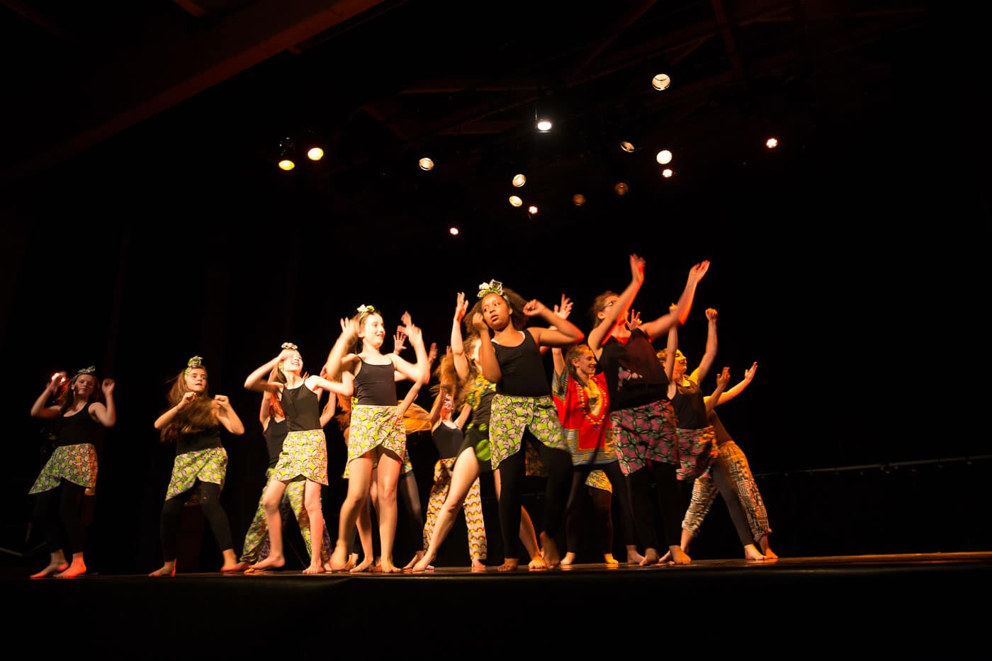 spectacle-de-danse-a-la-rotative-eleves-du-centre-d-animation-de-buxerolles