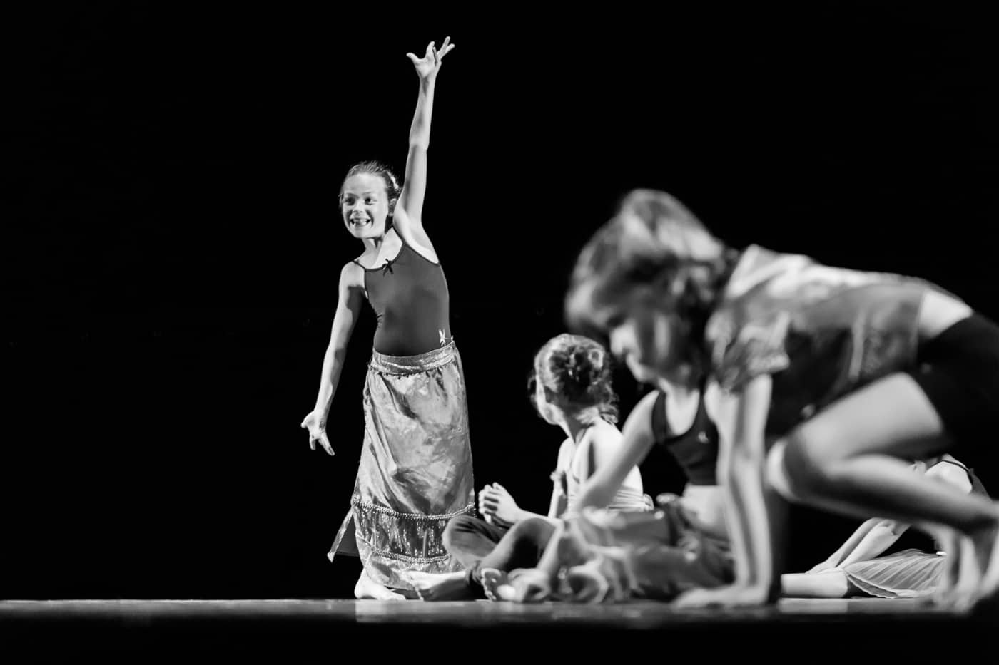 spectacle-de-danse-a-la-rotative-eleves-du-centre-d-animation-de-buxerolles