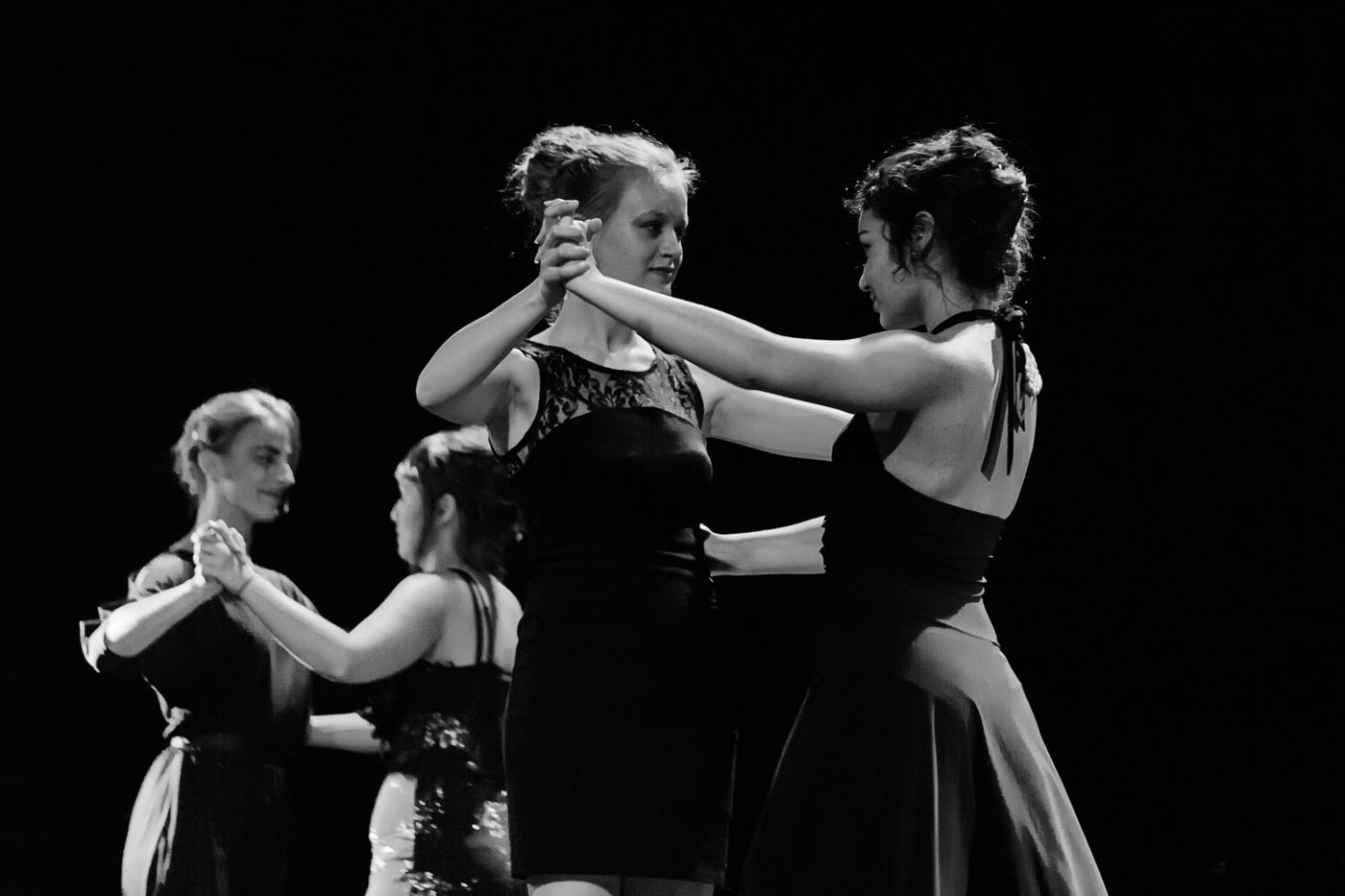 spectacle-de-danse-a-la-rotative-eleves-du-centre-d-animation-de-buxerolles