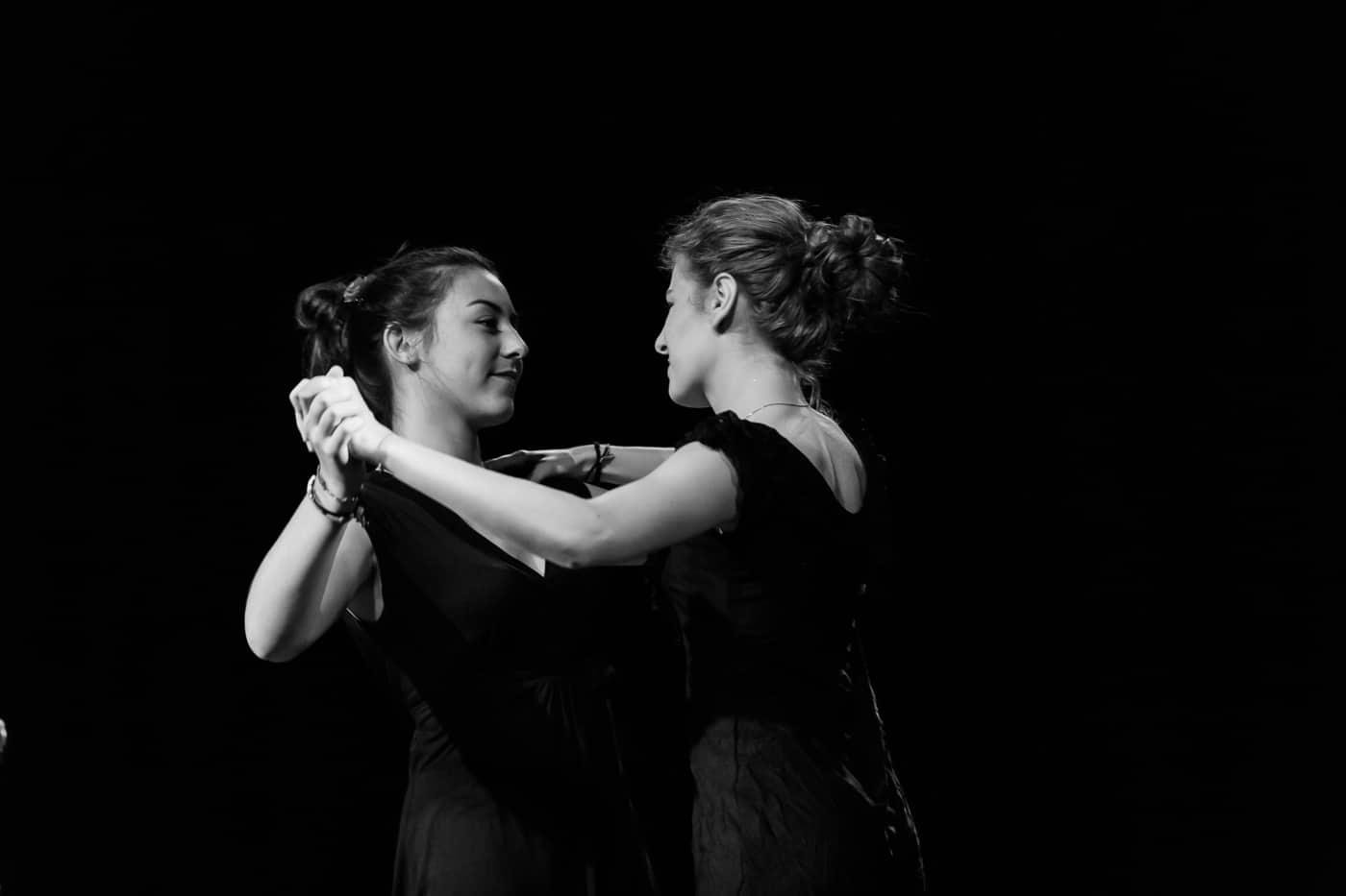 spectacle-de-danse-a-la-rotative-eleves-du-centre-d-animation-de-buxerolles