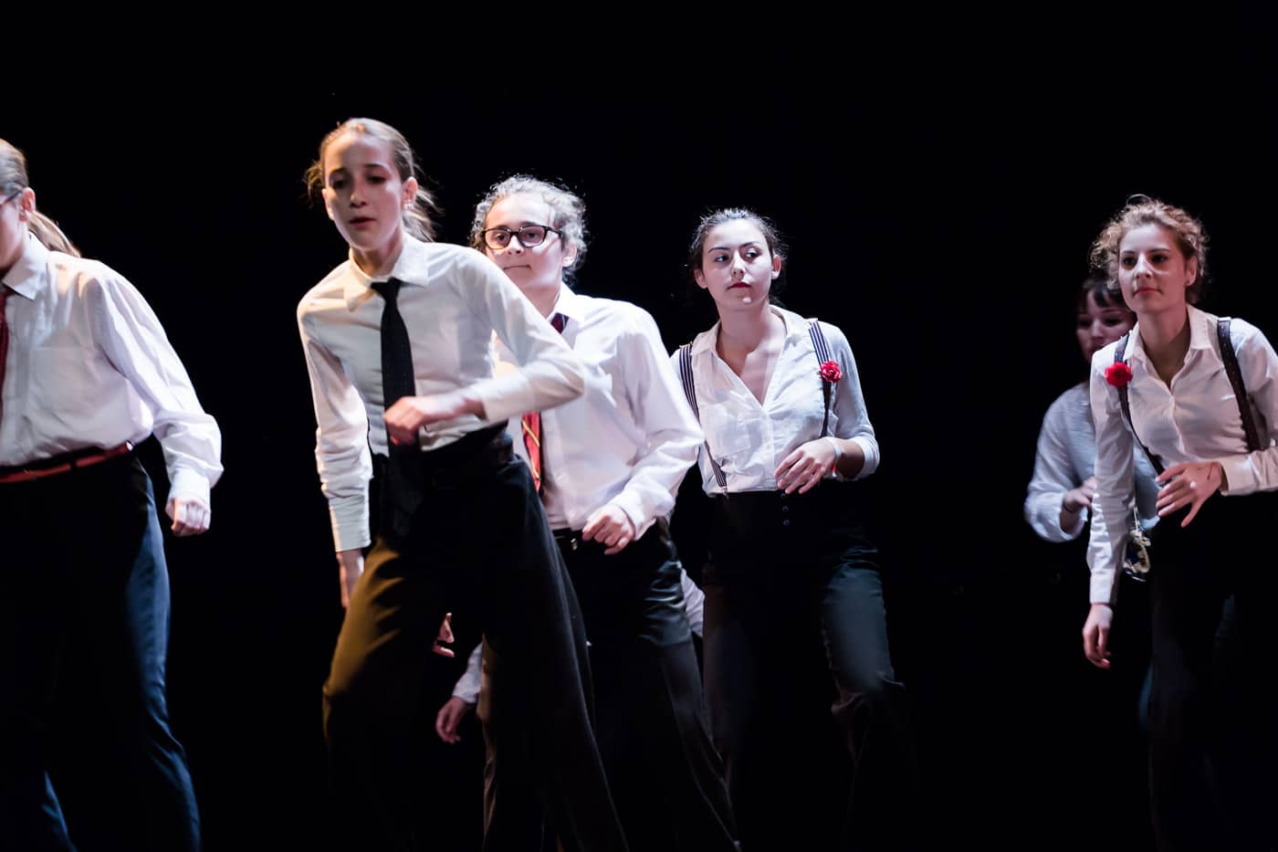 spectacle-de-danse-a-la-rotative-eleves-du-centre-d-animation-de-buxerolles