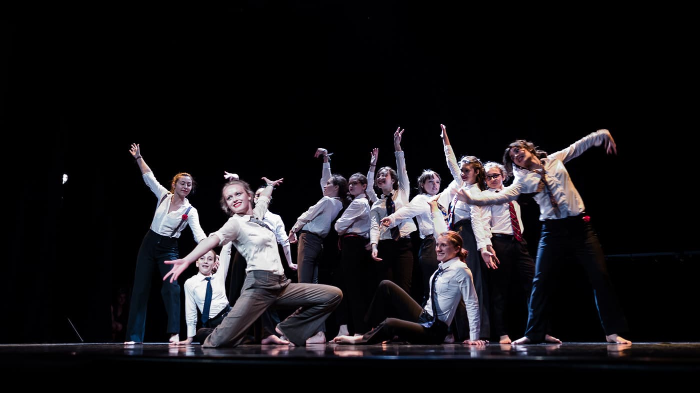 spectacle-de-danse-a-la-rotative-eleves-du-centre-d-animation-de-buxerolles