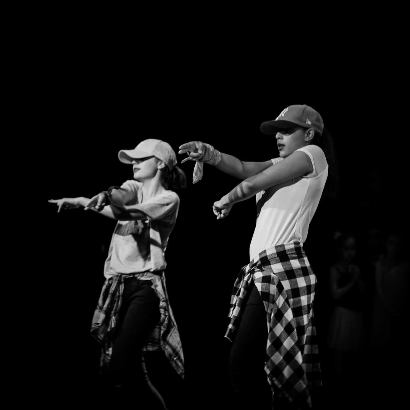 spectacle-de-danse-a-la-rotative-eleves-du-centre-d-animation-de-buxerolles