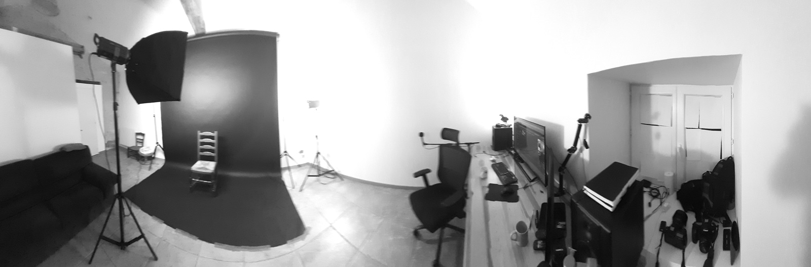 Accès au studio photo Bernus Vue intérieure du studio photo Bernus